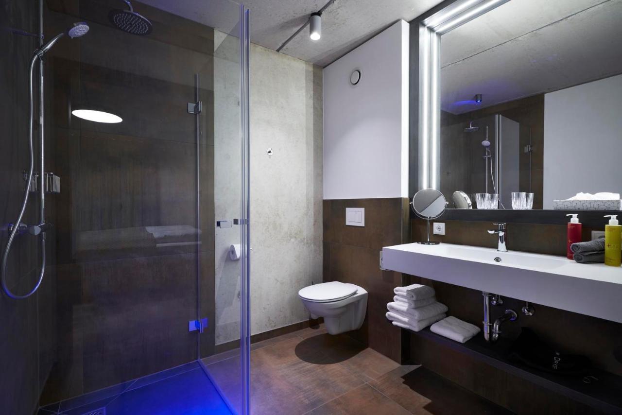 Hotel Zeitgeist Warburg Bagian luar foto