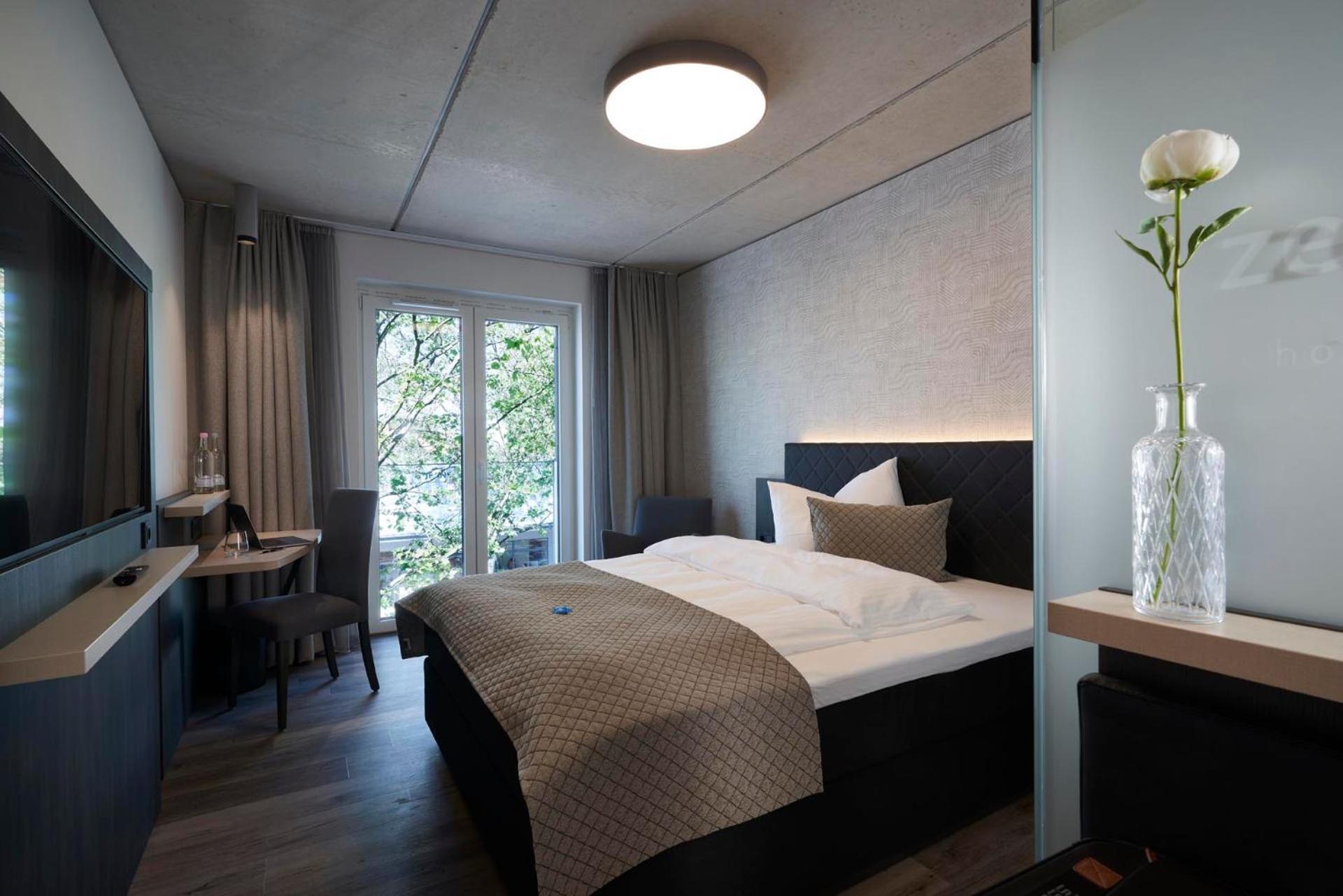 Hotel Zeitgeist Warburg Bagian luar foto
